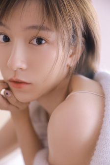 25岁的女高中生